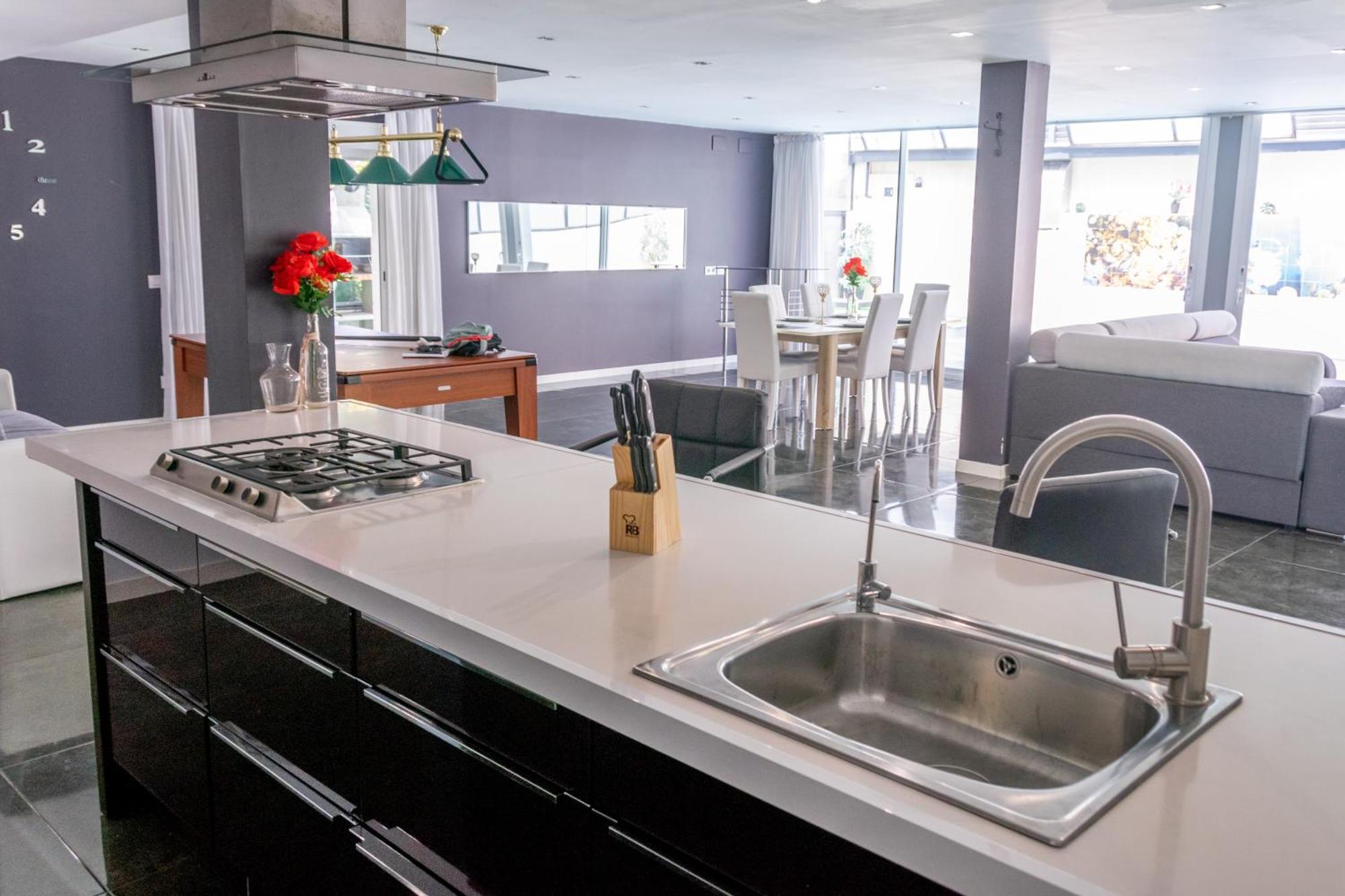 Luxurious Villa Marly II Castelldefels Ngoại thất bức ảnh